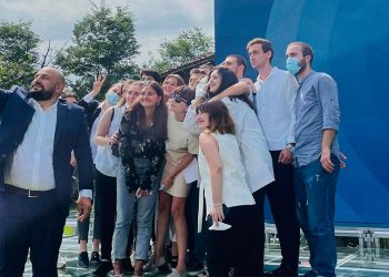 დატოვეს, თუ არა “ოცნების” გუნდი გურიის ახალგაზრდული ორგანიზაციის წევრებმა? – “როდესაც 19-20 წლის ახალგაზრდები აცხადებენ, რომ “სხვა პარტიაში ბრუნდებიან”, ყველას გაეღიმა”