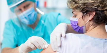 NDI-ის კვლევა: მოსახლეობის 47% კორონავირუსის ვაქცინას არ გაიკეთებდა, 35% – აიცრებოდა