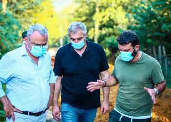 მამუკა წოწერია ირაკლი ჩიქოვანთან ერთად ყულიშკარის მოსახლეობას ინდივიდუალური შეხვედრების ფორმატში რამდენიმე უბანში შეხვდა