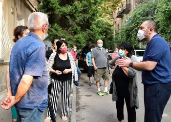 ზურაბ აბაშიძე მოსახლეობასთან შეხვედრებს აგრძელებს