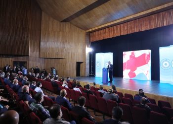 ირაკლი ღარიბაშვილი – ამ არჩევნების შემდეგ, 3 წელი, არჩევნები აღარ იქნება და ჩვენ შეგვეძლება, მთელი რესურსის მობილიზება მოვახდინოთ მხოლოდ განვითარებაზე და ოპოზიციური არხებისა და „ნაცმოძრაობის“ მიერ შექმნილი დესტრუქციული დღის წესრიგი  მშვიდად და მტკიცედ შევცვალოთ