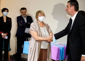 გიორგი გახარიას მხარდამჭერთა გუნდს მოცეკვავე მაკა მახარაძე უხელმძღვანელებს