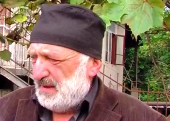“პოლიციის გამოძახებას აზრი არა აქვს…” – ოზურგეთში 58 წლის კაცი სცემეს