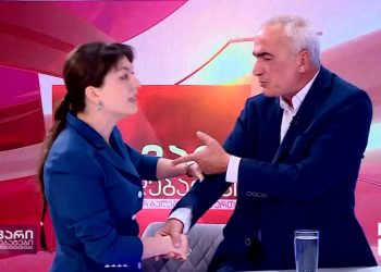 “დედა მომიკლა!” | თამარ ორდენიძის ეთერში შესვლის შემდეგ ბესო ფიფია დაცვის დახმარებით გადაცემიდან გაიქცა (ვიდეო)