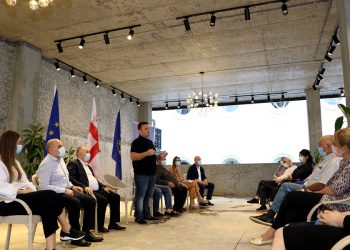 ,,ქართული ოცნების“ სენაკის მერობის კანდიდატი საზოგადოების სხვადასხვა სფეროს წარმომადგენლებს შეხვდა