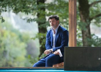 ,,გვგონია გააღებს კარს, ჩაჯდება, წავა, მაგრამ, რა ქნა?” – რას იხსენებს კალაძეზე თეონა გეგელია