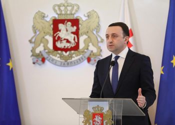ირაკლი ღარიბაშვილი – „მთავარი არხი“ უბრალოდ იყენებს საერთაშორისო კომპანიების სახელს, კვლევას ადგილობრივი, ქართული კომპანია ატარებს, რომლის უკანაც ერთ-ერთი მთავარი გამყალბებელი, თარხნიშვილი და მისი კომპანია დგას, რომელიც არათუ კვლევებს, 2012 წლამდე არჩევნებს აყალბებდა