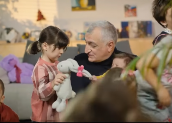 „სკუპ,სკუპ, ცელქი, პრანჭია…“ – მამუკა ხაზარაძის მორიგი საარჩევნო ვიდეო