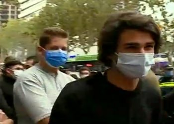 (ვიდეო) – “გვერდში ვუდგავართ ვიტოს” – რა ხდება ევროკავშირის წარმომადგენლობასთან