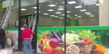 ქურდობა ქუთაისში: მაღაზიიდან, რომელიც დღეს უნდა გახსნილიყო, პროდუქტები მოიპარეს