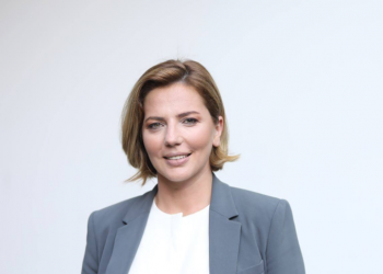 გახარია-კალაძე-მელიას დებატებში ალბათ ქართულ-ჯიგრულ პონტში ყავის მომდუღებლის როლი მეკუთვნის – ანა დოლიძე