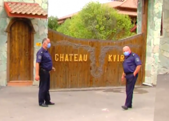 ხმაური საარჩევნო უბანთან – რა ხდება ქობულეთში