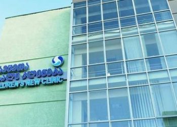 8 წლის ბავშვის მდგომარეობა მძიმეა და მართვით სუნთქვაზე იმყოფება – ციციშვილის კლინიკა