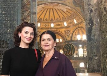 “გავერთიანდეთ, ვისაც ჩემსავით გაყურებინეს თქვენი მშობლების ჯვარზე გაკვრა – გვემეს, აშიმშილეს, სცემეს” – დეა ადამია