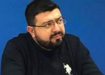 “ერთი ამბობს მოვდივარო, მაგრამ არ მოდის, მეორემ არსად ვაპირებ წასვლასო და ერთი სული აქვს როდის გაიქცევა! ” – დიტო სამხარაძე