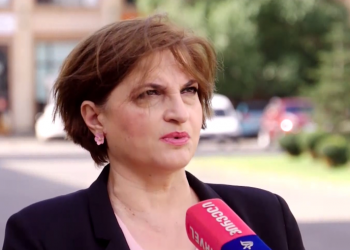 “ნაციონალი ხარ, ამიტომ ვერ გიტანთ და არ გაგახარებთო, მაგინებენ” – დამოუკიდებელ კანდიდატს მეზობლები თავს ესხმიან