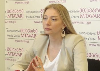 „შედგნენ ბიჭები და ხსნიან დანაპრალიანებულ მასას. როდემდე იუზგარ! როდემდე?!” – რა ფოტოს ავრცელებს თეა გოდოლაძე