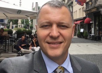 “სიმართლე ისაა, რომ ხალხი არჩევნებს შევწირეთ! ევროპაში მართვადი გახდა კოვიდი, დამთავრდა, აღარ იქნება ჩაკეტვები და ლოქდაუნები!” – გიორგი ფხაკაძე