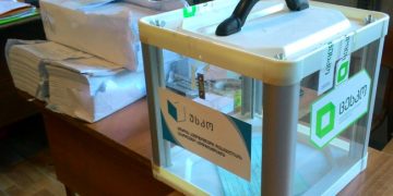 ჯანმრთელი ადამიანები გადასატანი ყუთით მოსარგებლეთა სიაში – სკანდალური ვიდეო ხელვაჩაურიდან