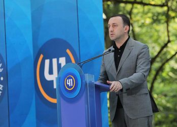 ეკონომიკის გახსნას ალტერნატივა არ აქვს, მით უმეტეს ჩვენნაირი პატარა ქვეყნისთვის, ის, რომ ტურიზმის სეზონი არ ჩავარდა და ჩვენს მოსახლეობას დამატებითი შემოსავალი გაუჩნდა, სწორედ ამ გადაწყვეტილებების შედეგია – ირაკლი ღარიბაშვილი