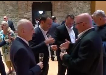 (ვიდეო) – ღარიბაშვილმა კონგრესმენებს კახეთში უმასპინძლა