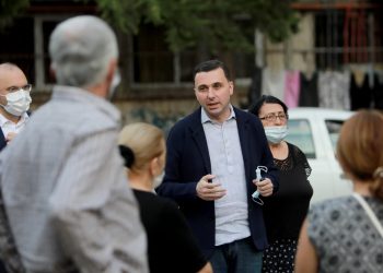 გიორგი ტყემალაძე ნუცუბიძეზე მცხოვრებ იძულებით გადაადგილებულ პირებს შეხვდა