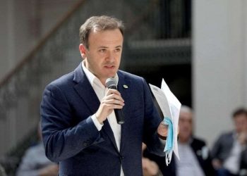 ირაკლი ზარქუა: იმასაც მოვესწარით – სააკაშვილი გახარიას აქებს