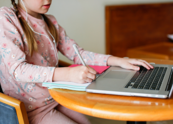 მასწავლებლები და მოსწავლეები შეღავათიანი ინტერნეტპაკეტებით წელსაც ისარგებლებენ