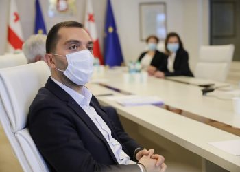 “პედაგოგებო გთხოვთ ჩვენი მომავალი თაობისთვის აიცერით” – კულუმბეგოვი