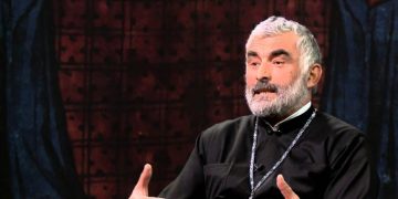 „თუ უფალი ყოვლისშემძლე და მოწყალეა, რატომ არსებობენ ადამიანები, რომლებიც დაბადებიდან იტანჯებიან სხვადასხვა უძლურებით?!“