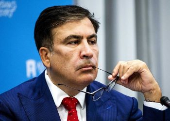 (ვიდეო) – “ყველა პოლიციელს საბანკო ვალი უნდა ჩამოეწეროს და მათი პენსია 1000 ლარამდე გაიზარდოს” – სააკაშვილი