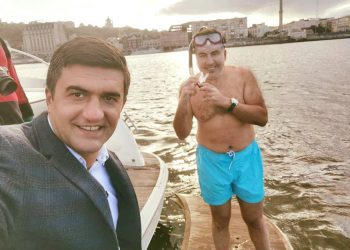 “ორი მიშა” – სააკაშვილი ფოტოს აქვეყნებს