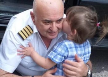 “ნეკოს და მამას ურთიერთობა არის ცალკე ძალიან მაგარი თემა…” – რას წერენ პილოტზე, რომელმაც 180 ადამიანის სიცოცხლე გადაარჩინა