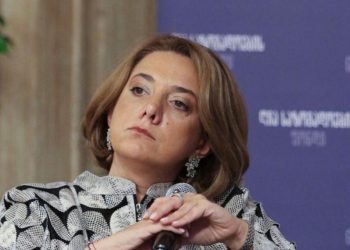 “ურცხვად ატყუებთ მოქალაქეებს, რომ ევროკავშირში განაცხადის შეტანას აპირებთ” – სამადაშვილი