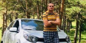 „პლაკატები ჩავიტანე სოფელში… ერთმა გაშლილი ხელი გამცხო და მივესვენე უსაკურთხო მკვდარივით“ – თემო სანდროშვილი