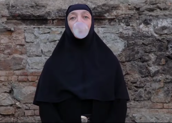 #შეგატკუცებუშტი – დედა სიდონიამ სოციალურ ქსელში ახალი გამოწვევა წამოიწყო