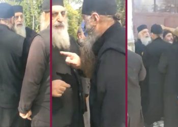 (ვიდეო) – “კრიმინალი, ქვეყნის გამყიდველი და მრუში ხარ!” | მღვდლები მეუფე სტეფანეს დაუპირისპირდნენ