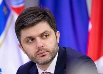 ტყუილია, თითქოს პროკურატურაში აღძრული სისხლის სამართლის 13 საქმე კახა კალაძის მერობის პერიოდს უკავშირდება – ირაკლი ხმალაძე