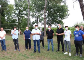 ვასილ გველესიანი ზესტაფონის მუნიციპალიტეტის სოფელ ზოვრეთის მოსახლეობას შეხვდა