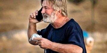 ალეკ ბოლდუინმა გადასაღებ მოედანზე მომხდარი ტრაგედიის შემდეგ პირველი საჯარო კომენტარი გააკეთა