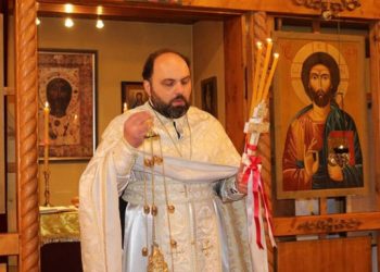 ვერასოდეს წარმოვიდგენდით, რომ სულ რაღაც 30 წელიწადში საქართველოს მოსახლეობის ნახევარზე მეტი ამ სიგიჟეს გაიმეორებდა – დეკანოზი თამაზ ლომიძე