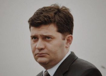 “აქაც კი ყველა სოლიდარულია მის მიმართ!” – რას ამბობს ბაჩო ახალაია პატიმრობაში მყოფ ექსპრეზიდენტზე