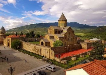 დღეს სვეტიცხოვლის ტაძარში ბათუმში უბედური შემთხვევის შედეგად დაღუპულთა სულების მოსახსენიებლად პანაშვიდი ჩატარდება