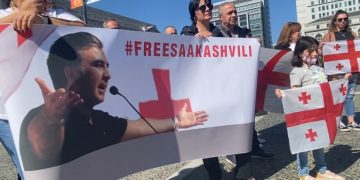 შეწყდეს პოლიტიკური დევნა და გათავისუფლდეს მესამე პრეზიდენტი – ემიგრანტების აქცია აშშ-ში