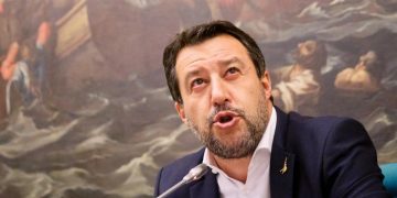 იტალიის ყოფილ შს მინისტრს 15 წლამდე პატიმრობა ემუქრება