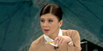 “მე იმ წრეში ვარ, სადაც 5-იანის შემოხაზვა პრობლემაა, ვერ ხვდებიან, რა განსხვავებაა 2012 წლის დროინდელ “ბათუმი თურქულ ჩეჩმად გადაიქცას” შორის” – ჩერგოლეიშვილი