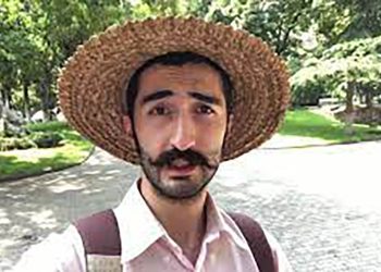 (ვიდეო) – “რეიზა იბრძოლა ამ ხალხმა, რომ გედევიდოთ, ფეხი ფეხზე და ველოდოთ რაცხას?” – მარტოკაცის მიმართვა ხალხს