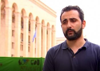 “მარნეულში ჩვენი პარტიის წარმომადგენელი დაჭრა “ოცნების” აქტივისტმა” – ქუმსიშვილი