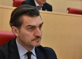 “ქუჩაში მოკლეს ახალგაზრდები, გააუპატიურეს მამაკაცები და ამ ძალასთან კოალიცია გინდათ შექმნათ,  არ გრცხვენიათ?!” – ყაველაშვილი