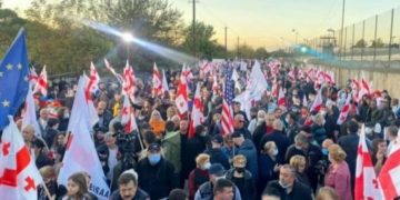 რუსთავის ციხესთან სააკაშვილის მხარდამჭერი აქცია დაიწყო